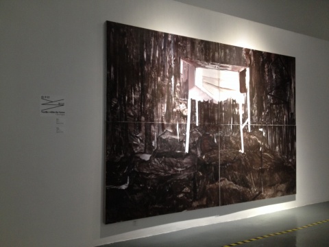 “缝中针”章节中的陈彧君作品《错屋》 300×440cm 布面丙烯 2014 “缝中针”章节中的陈彧君作品《错屋》 300×440cm 布面丙烯 2014
