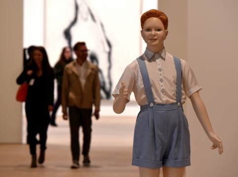 查尔斯·雷的作品《Boy》 Photograph: Timothy A Clary/AFP/Getty Images
查尔斯·雷的作品《Boy》 Photograph: Timothy A Clary/AFP/Getty Images