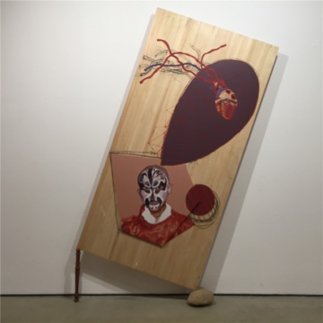 2015年木板综合绘画作品《脸谱表2》
2015年木板综合绘画作品《脸谱表2》