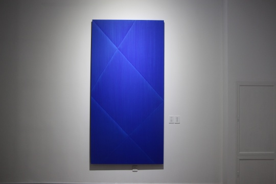 《四条线-群青N0.2》240×120cm 布面油画 2015
