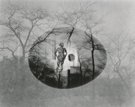 《埃莉诺，芝加哥》 明胶银盐照片 1953
