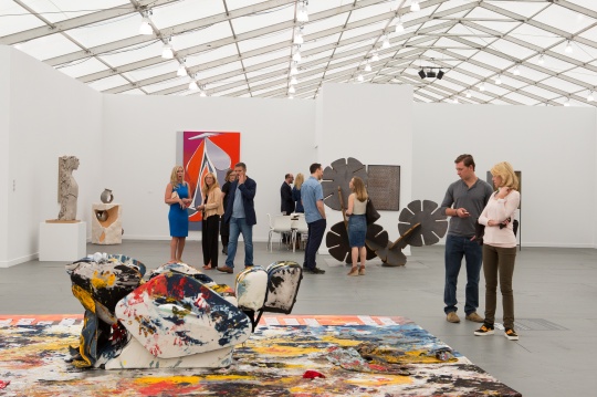 Korakrit Arunanondchai的装置作品 Photo:Marco Scozzaro. Courtesy of Marco Scozzaro/Frieze
Korakrit Arunanondchai的装置作品 Photo:Marco Scozzaro. Courtesy of Marco Scozzaro/Frieze