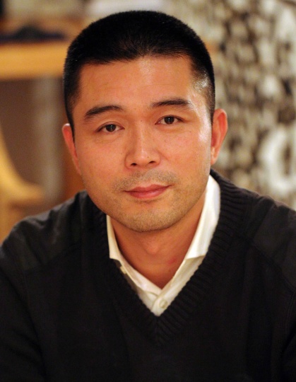 蜂巢当代艺术中心负责人 夏季风
蜂巢当代艺术中心负责人 夏季风