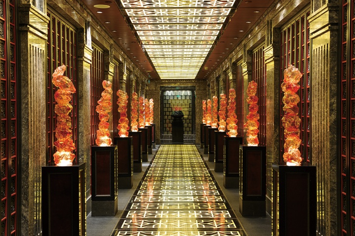 据介绍，餐厅的走廊设计来源于中国的五行概念
