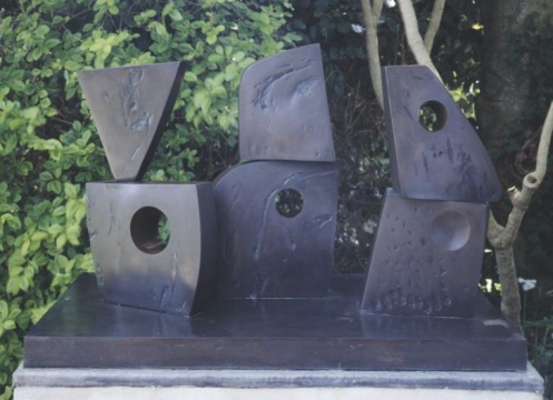 《Six Forms (2 x 3)》 图片来源:Tate 《Six Forms (2 x 3)》 图片来源:Tate