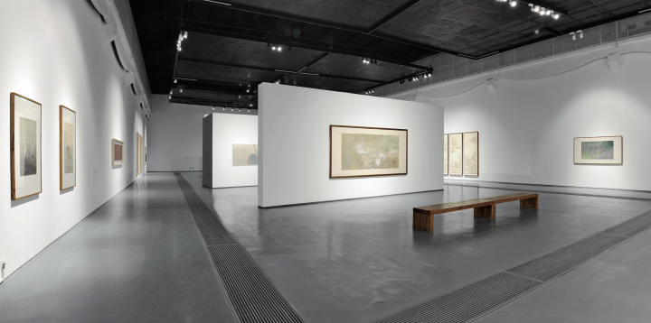 2014年底蜂巢当代艺术中心举办的“变异：中国当代水墨大展II”展览现场
