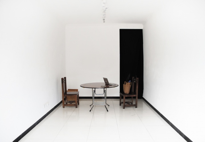 “活的”项目第一回 栾雪雁个展“Living Room”现场
“活的”项目第一回 栾雪雁个展“Living Room”现场