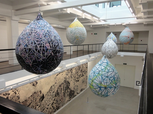 1月,洛杉矶艺术家马克·布拉德福德在亚洲首次美术馆大展“马克·布拉德福德:树的眼泪”。
1月,洛杉矶艺术家马克·布拉德福德在亚洲首次美术馆大展“马克·布拉德福德:树的眼泪”。