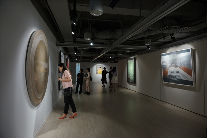 “目光所及·后金融危机时代的中国新绘画”香港站展览现场
