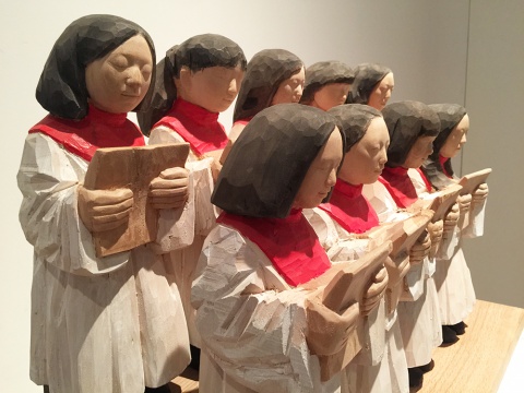 任俊华 《赞美诗》局部 63 × 29 × 41cm 椴木着色 2015
任俊华 《赞美诗》局部 63 × 29 × 41cm 椴木着色 2015