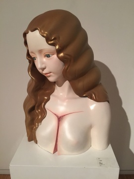 侯雯 《夹心糖果 》 67 × 47 × 37cm 铸铜着色 2015
侯雯 《夹心糖果 》 67 × 47 × 37cm 铸铜着色 2015