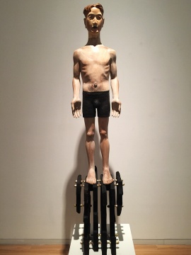杜春风 《枯山水》 166×40×30cm 香樟木 2015
杜春风 《枯山水》 166×40×30cm 香樟木 2015