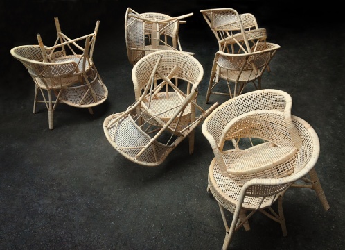 张翔 《恋》 90 × 90 × 90cm × 5 藤椅 2014
张翔 《恋》 90 × 90 × 90cm × 5 藤椅 2014