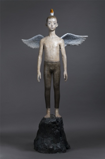 《天使》 235×121×75cm 铸铜化学着色 2013
《天使》 235×121×75cm 铸铜化学着色 2013