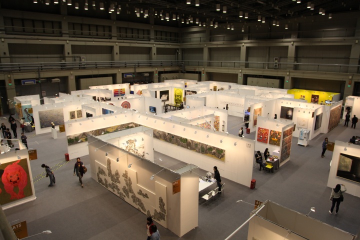 CIGE 2012 国贸展馆现场,各展区错落有致
CIGE 2012 国贸展馆现场,各展区错落有致