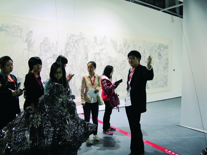 2011年10月，吕澎在成都策划了“溪山清远——当代艺术展”
