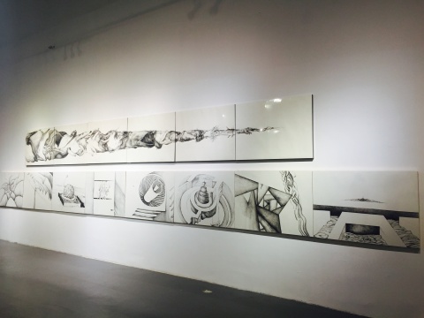 陈陈陈作品 纸本手绘作品《鱼鱼》(上)、针尖笔画《恶性循环》(下) 陈陈陈作品 纸本手绘作品《鱼鱼》(上)、针尖笔画《恶性循环》(下)