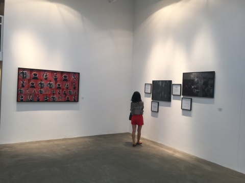 展览现场,展览以色彩节奏作为观展的引导线索
展览现场,展览以色彩节奏作为观展的引导线索