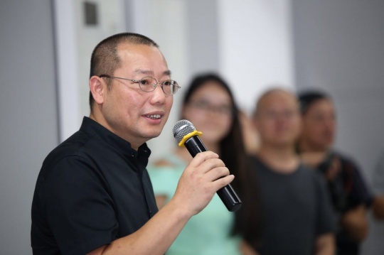 艺术家陈琦在开幕式现场
艺术家陈琦在开幕式现场
