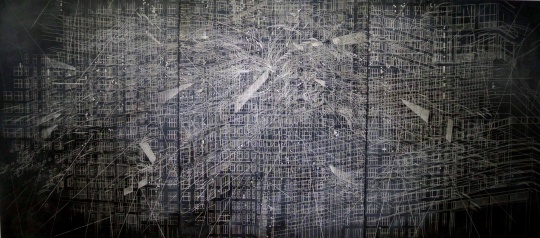周杰《没有空气的城市》200×450cm 布面油画 2013
周杰《没有空气的城市》200×450cm 布面油画 2013