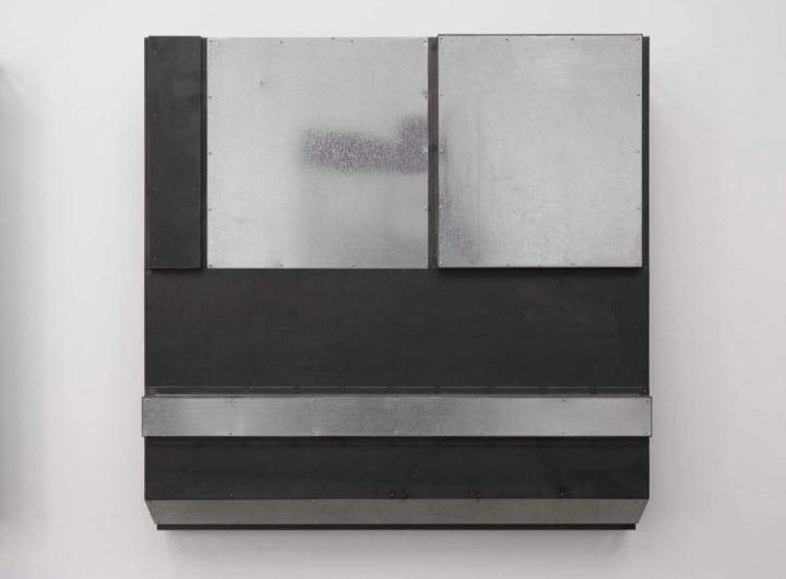 刘韡《Density No.13》200×200×34.5cm 软钢、镀锌钢 2013
刘韡《Density No.13》200×200×34.5cm 软钢、镀锌钢 2013