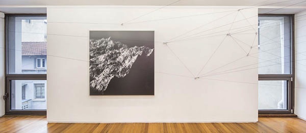 aaajiao《observed》150×150cm 喷墨打印照片,亚克力装裱 2015
aaajiao《observed》150×150cm 喷墨打印照片,亚克力装裱 2015