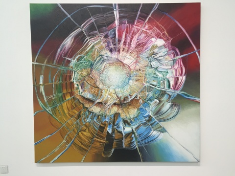 《Perfect-残破系列之五》170×179cm 布面油画 2015
《Perfect-残破系列之五》170×179cm 布面油画 2015