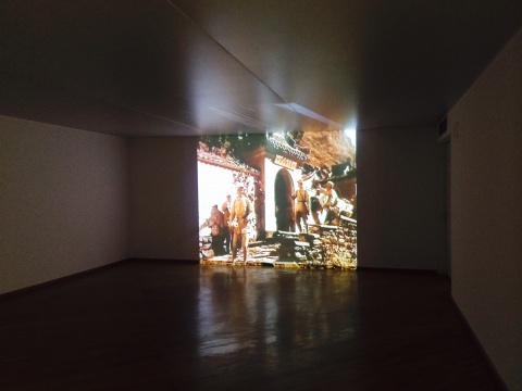 两部关于“白求恩”的影视作品在展厅二层放映