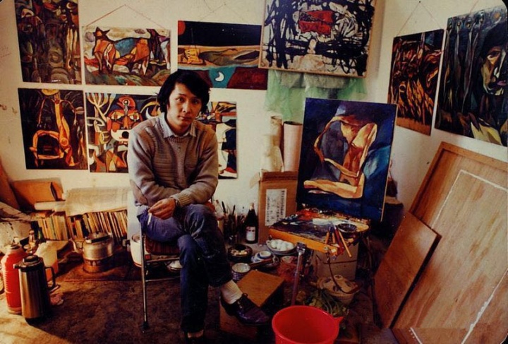 1985年在工作室的王川
1985年在工作室的王川