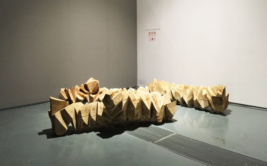 杨心广2015年年初在北京公社最新个展中展出的作品《剩余体积》
