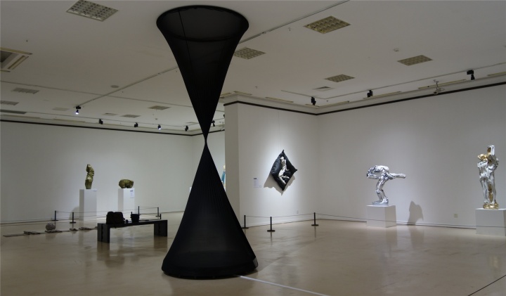 翼——中国雕塑学会青年推介计划第二季巡展首站于2014年7月26日在常熟美术馆启动
