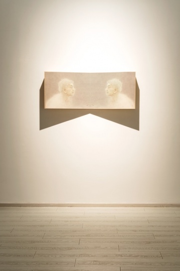 《假亦真-侧面桂彦》 48×62cm×2 纸本设色+数码版画 2015
《假亦真-侧面桂彦》 48×62cm×2 纸本设色+数码版画 2015