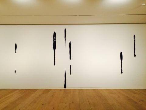 刘建华2011年作品《迹象》材质为瓷
刘建华2011年作品《迹象》材质为瓷