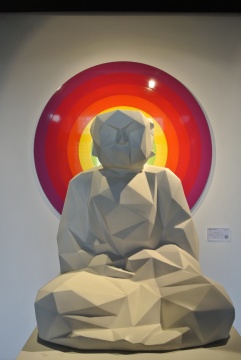 《佛》40×40×60cm 陶 2011
《佛》40×40×60cm 陶 2011