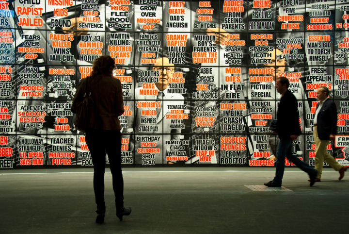 2012年6月瑞士巴塞尔艺博会现场 AFP PHOTO / SEBASTIEN BOZON （2012年至2014年，Thomas担任瑞士巴塞尔画廊的联系负责人，并担任Art Basel管理委员会委员）
