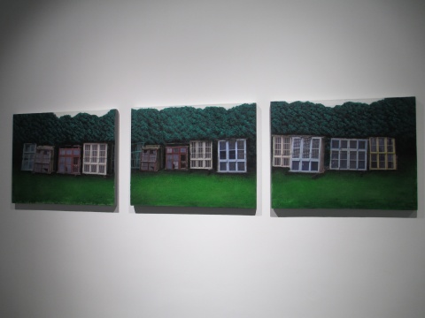 袁泽强 《落地窗》 68×86cm×3 布面丙烯综合材料 2014 袁泽强 《落地窗》 68×86cm×3 布面丙烯综合材料 2014