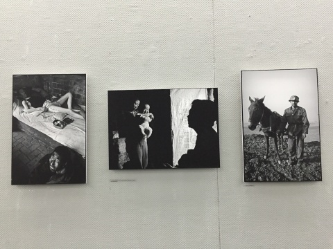 李小岗2002-2003年作品《乌海旷工》
李小岗2002-2003年作品《乌海旷工》