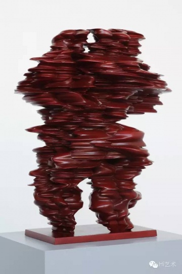 TONY CRAGG 《Pool》70 x 52 x 55 cm Bronze 2012 （Image credit-Michael Richter）
