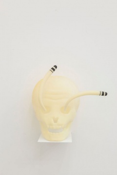 《存在》 30×30×27cm 雕塑、 3D打印树脂 2015
图/JJYPHOTO
《存在》 30×30×27cm 雕塑、 3D打印树脂 2015
图/JJYPHOTO