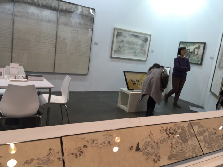 主打香港青年当代水墨艺术家的嘉图现代艺术带来十位艺术家的作品
主打香港青年当代水墨艺术家的嘉图现代艺术带来十位艺术家的作品