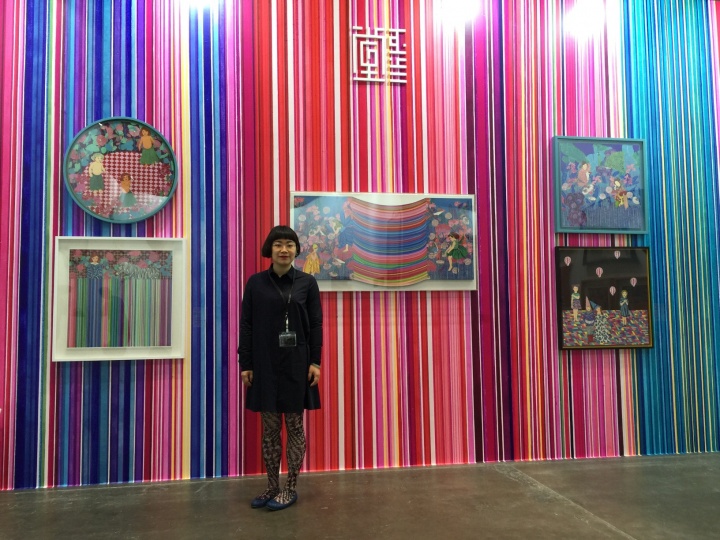 玉兰堂带来艺术家刘天怜个展,并以艺术家标志性的色彩感妆点现场
玉兰堂带来艺术家刘天怜个展,并以艺术家标志性的色彩感妆点现场