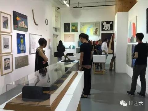 8月推出的“肯定不对,但就这样吧”群展项目现场
8月推出的“肯定不对,但就这样吧”群展项目现场