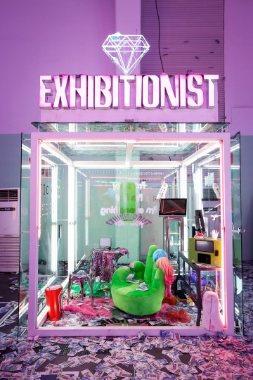 2014年“明天的派对”现场,该作品与“展览”有关
2014年“明天的派对”现场,该作品与“展览”有关