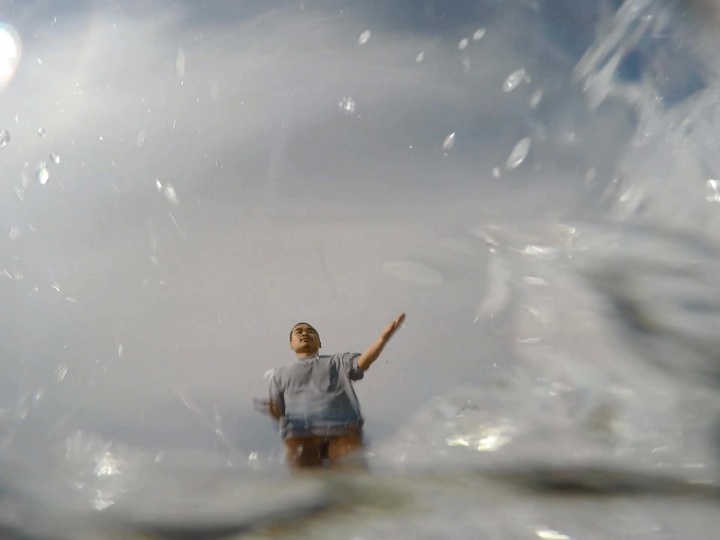功夫, 行为纪录 单频录像,5′24″,2015
功夫, 行为纪录 单频录像,5′24″,2015