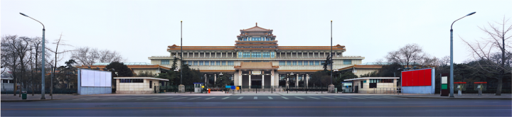 《理想》No.8(中国美术馆) 524×120cm 摄影 2006 《理想》No.8(中国美术馆) 524×120cm 摄影 2006