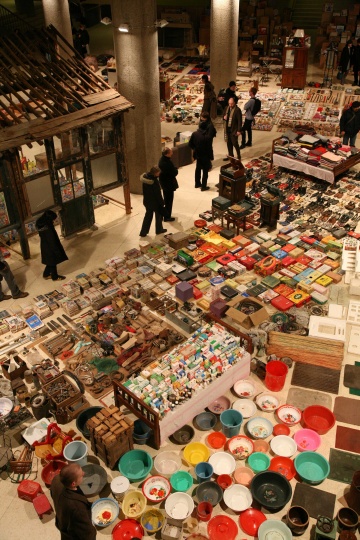 《物尽其用》2008年于柏林文化宫展出
《物尽其用》2008年于柏林文化宫展出