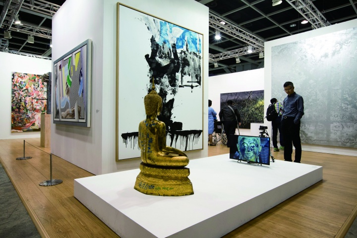 2015香港巴塞尔博览会现场
2015香港巴塞尔博览会现场
