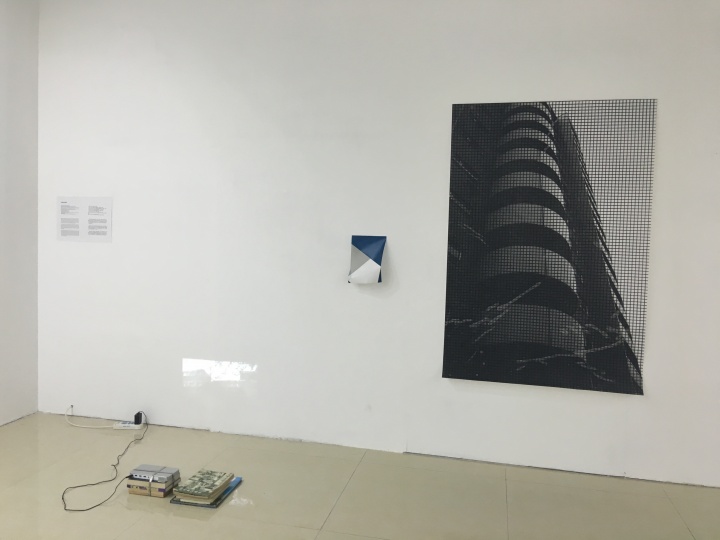 “首届集美×阿尔勒国际摄影季”展览现场
“首届集美×阿尔勒国际摄影季”展览现场
