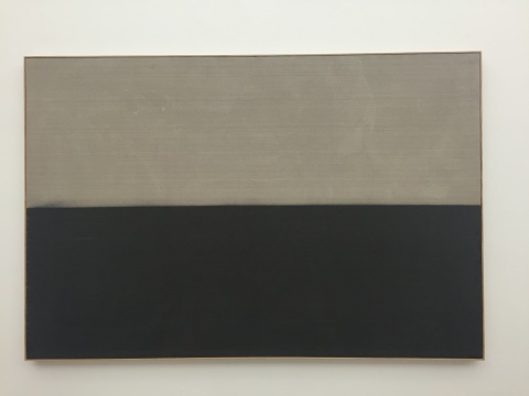 《行走的墨线201304》 200×300cm 亚麻布、墨斗线 2013 《行走的墨线201304》 200×300cm 亚麻布、墨斗线 2013