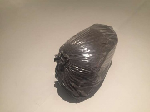卢征远新作大理石雕塑
卢征远新作大理石雕塑